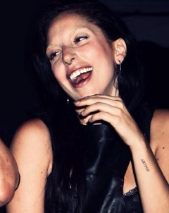 gagasdoublechin:  and I thought this was gonna be a calm normal boring monday   