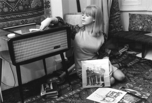 quadrafonica:  Marianne Faithful 