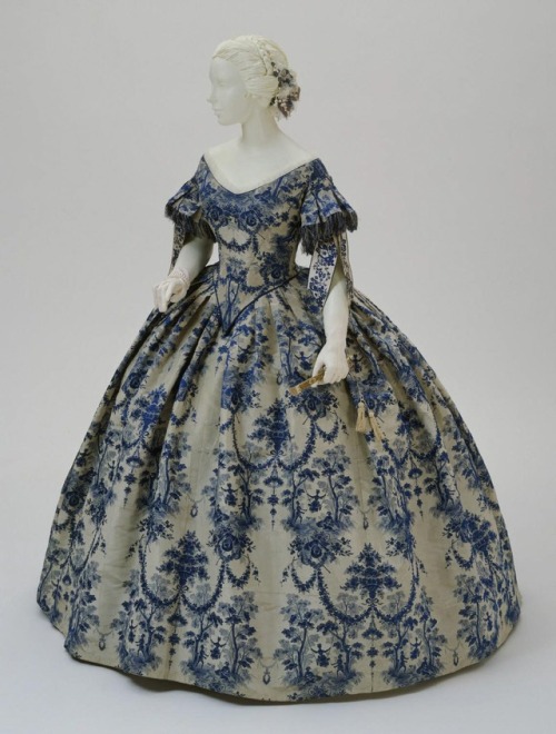 Woman’s Evening Dress - Unknown French designer, c. 1850-1855Jacquard-woven silk moiré taffeta