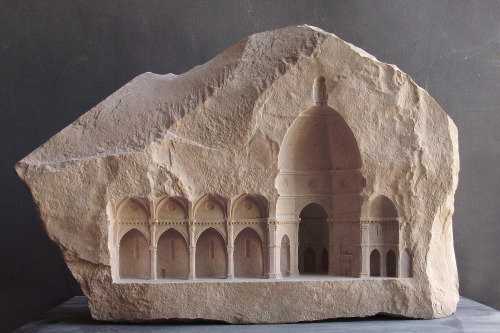 grande-spirito:Matthew Simmonds, an art historian and architectural stone carver based in Italy, has