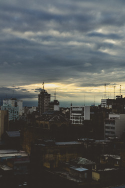 matialonsorphoto:  sunset in the city. by matialonsor