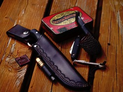 sakitup:  http://jleathergear.weebly.com/gallery.html