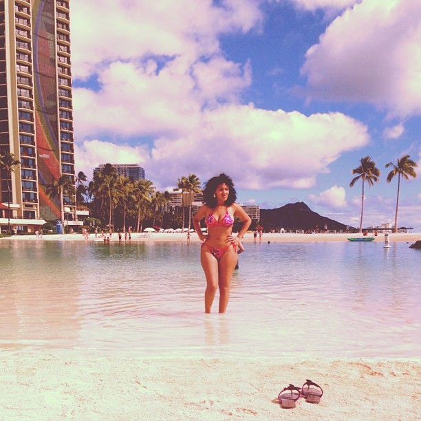 curvesincolor:  Yaris. 