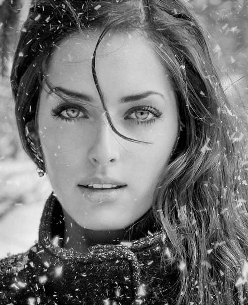 sunflowersandsearchinghearts:  Woman Beautiful via pinterest 