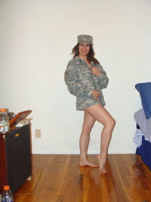 militarygirlswivesgirlfriends.tumblr.com/post/50380874527/