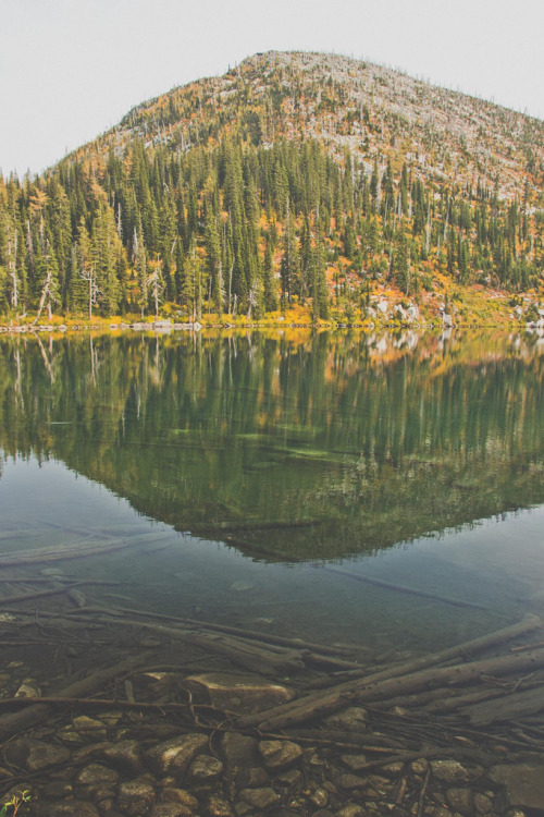 eocene:  Upper Roman Nose Lake (by justinmullet)