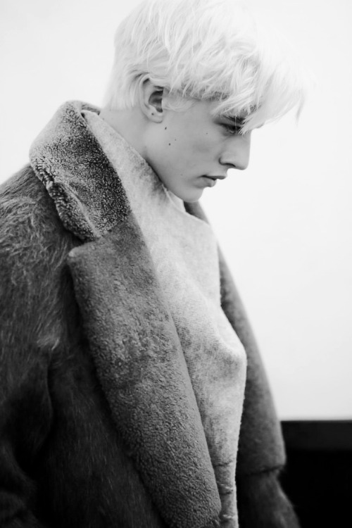 hommesclub2k15:Lucky Blue Smith | Billy Reid FW15 Backstage, ph. Gio Staiano