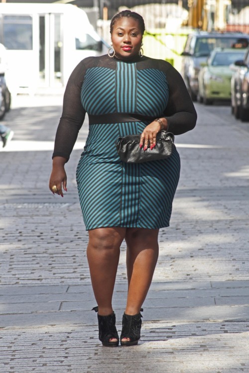 planetofthickbeautifulwomen2:  Curvy Model Jezra Matthews