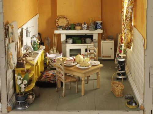 Kitchen of the Hibberd doll’s house: This is a house which was made in the early 1800s, probab