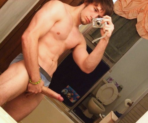 onlybathroomstuff:  #bathroom #dick #solo #uncut