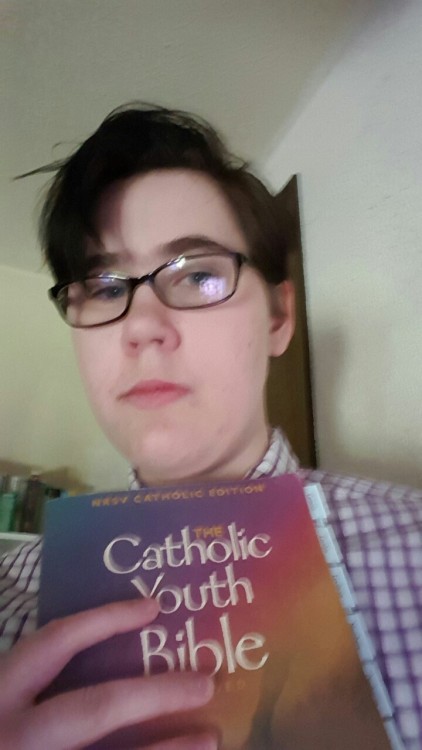 Tagged by caro-kosciuszko for the six selfies thing.1. Yesterday, going to church.2. Me with a flowe