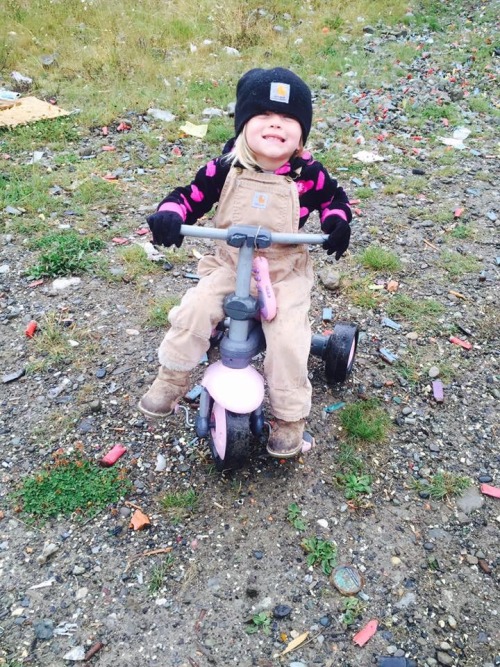 Holy shit look at this adorable little cutie! Can I just be a dad already lol , she had a blast riding with me ❤️