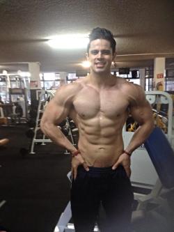 musclemex:  Memo Rodriguez