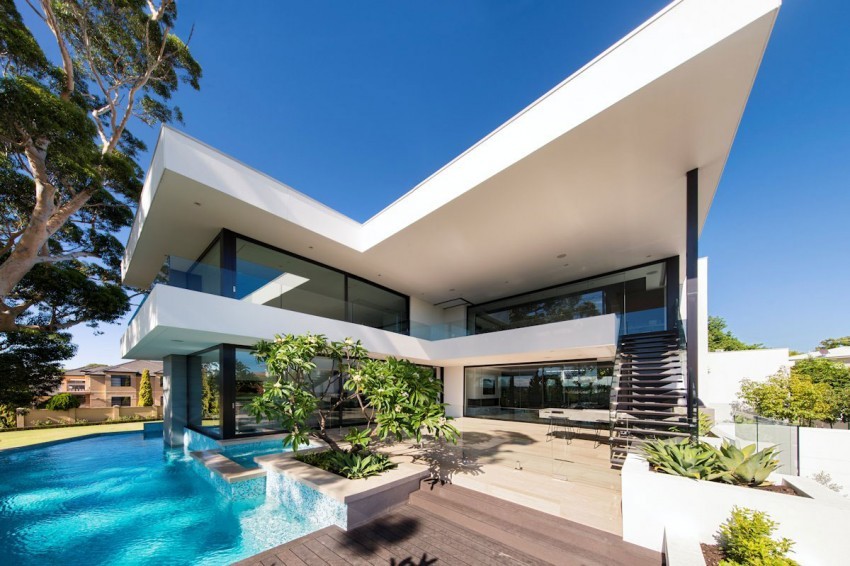 pictures-of-luxury:  Picture Galleries l Twitter l Facebook   