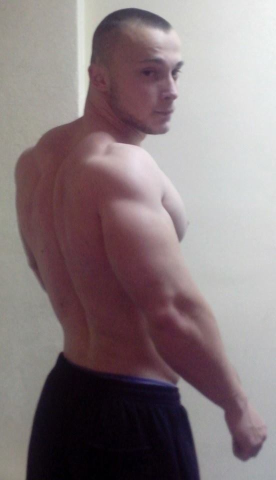serbian-muscle-men:   young Serbian powerlifter Mirko  More of his pics here -&gt;