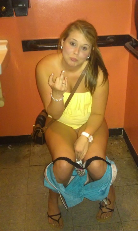 TOILET PEE