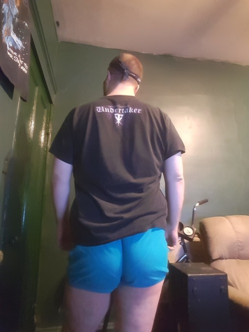got a lot of good feedback from this. cool to start liking my body. THICK LIZZY.