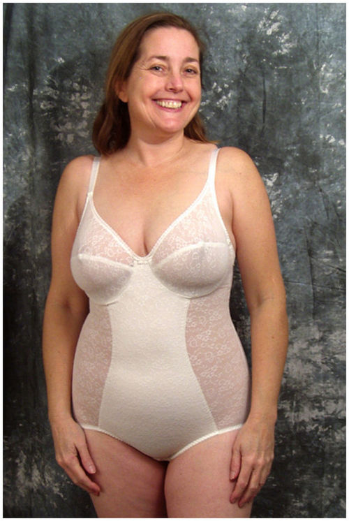 jimmylovesmommy:conebase: dirtyapricotposts: Delightful Beautiful My mom loved to wear this.. made 