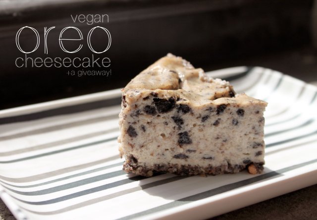 veganinspo:  Vegan Oreo Cheesecake
