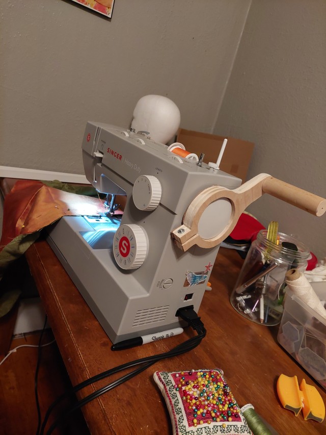 I got a ton of new followers recently so not all of you know my favorite sewing machine hack
Handsewing too slow and uneven?...