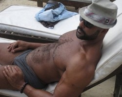 Gimmedatdic:  Hairy Black Men  Beautiful