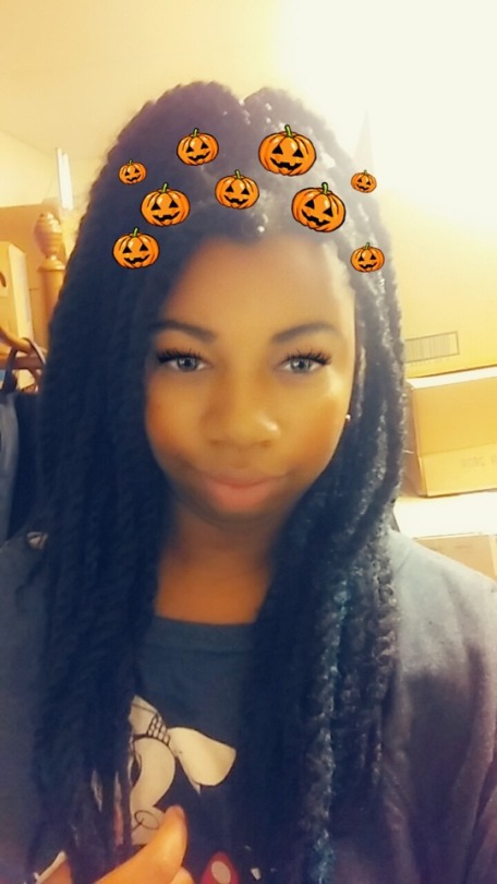 laurdlannister-kingslayer:  invalleumbraemortis:  laurdlannister-kingslayer:  invalleumbraemortis:  laurdlannister-kingslayer:    This is the first time I’ve ever seen your face You’re so cute!You look like you can sing.  That’s just the filters