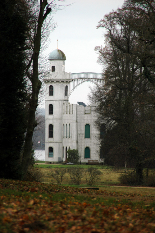 thatswhywelovegermany:Castle on Peacock Island (Pfaueninsel), BerlinThe first activities of the Bran