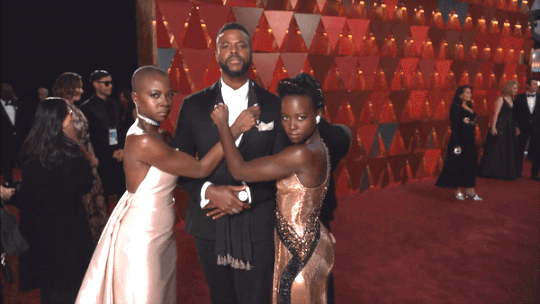 thehighpriestofreverseracism:  notanunsophisticatedwoman:  stream: 2018 Oscars Glambot