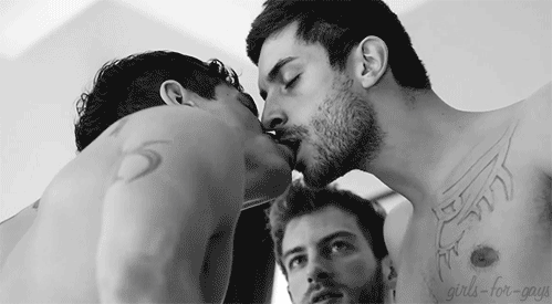 fuckyeahlevikarter:  I could watch levikarterxxx and dillonrossi kiss forever! 