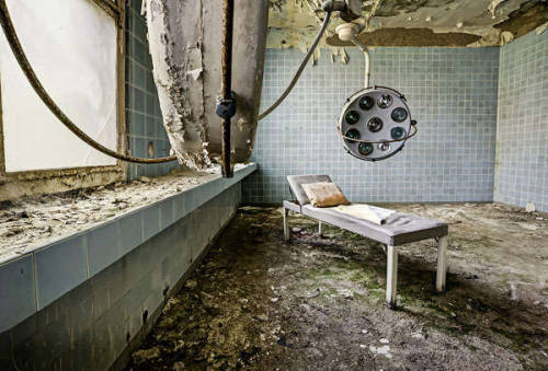 poisoned-apple:  - Dan Marbaix’s Haunted Asylum Photography - 