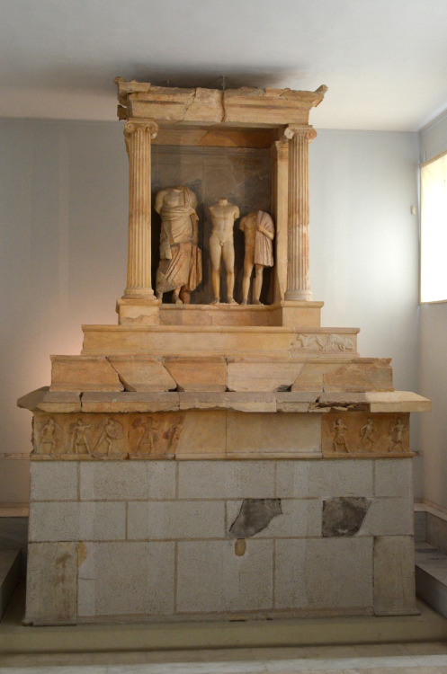 hismarmorealcalm:Statues at Archaeological Museum of Piraeusvia greek-museums
