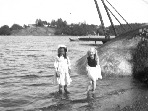 Unknown children, Sweden.