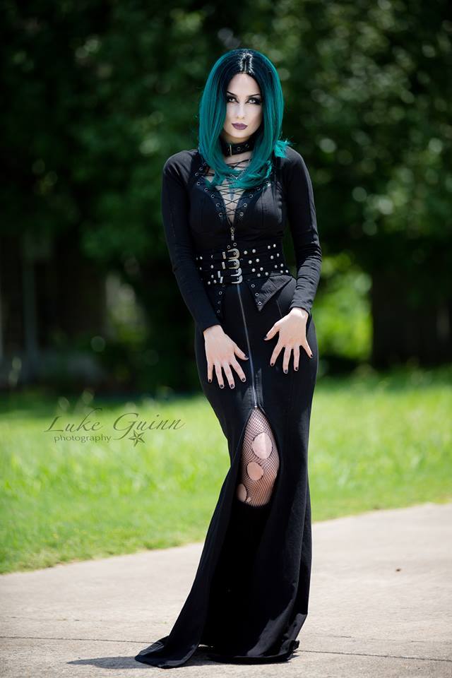 gothicandamazing:  Model: TheblackmetalbarbiePhotography: Luke Guinn PhotographyOutfit: