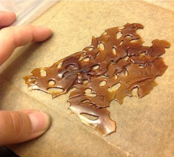 lyttleski:  lyttleski:  Just picked up this 10g slab of White Rhino  Ahh  T’was a good slab indeed.  I was glad to share its company for a week