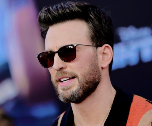 weheartchrisevans: Chris Evans attends Disney And Pixar’s “Lightyear” premiere at 