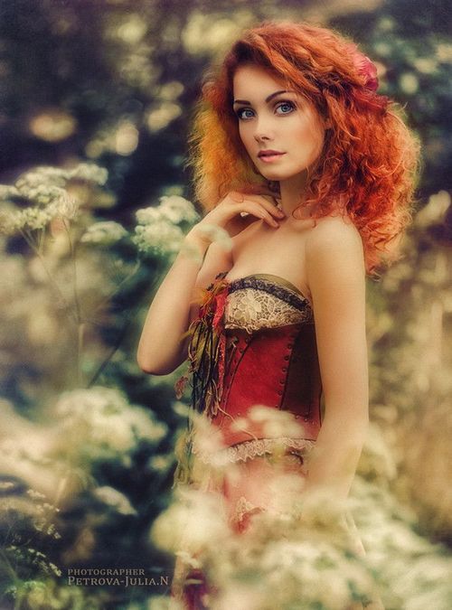 southernsassysub:Red in red