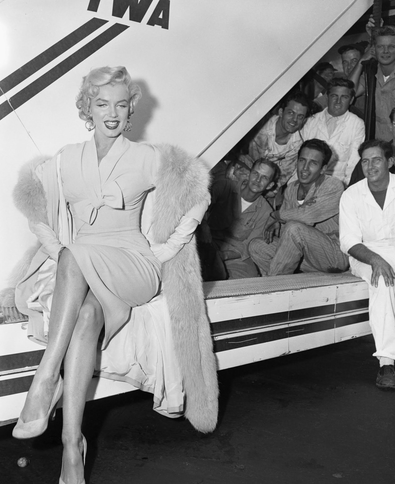 retrogasm:  Marilyn looking a little hammered…