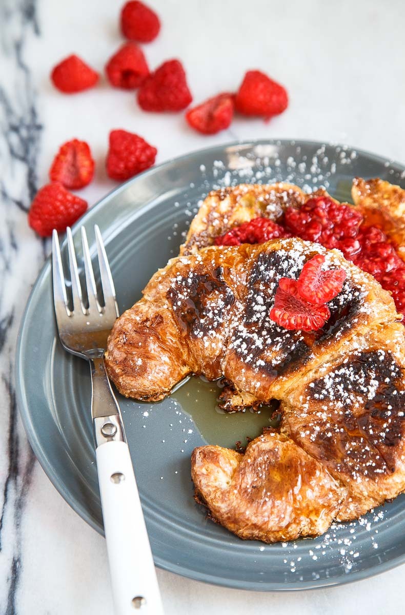 foodffs: Croissant French Toast Really nice recipes. Every hour. Show me what you
