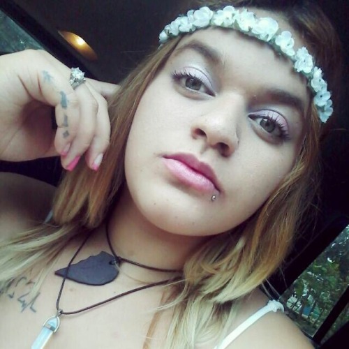 yaleocandy:  wattgabby92:  De nuevo la Yatty al ataque  Eso es asi me gusta sube mas fotos de yatty kik yaleopr2016 hablame