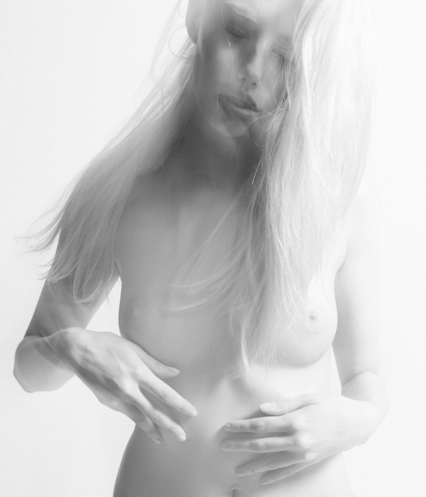 lucaspassmore:  Erikashot by Lucas Passmore