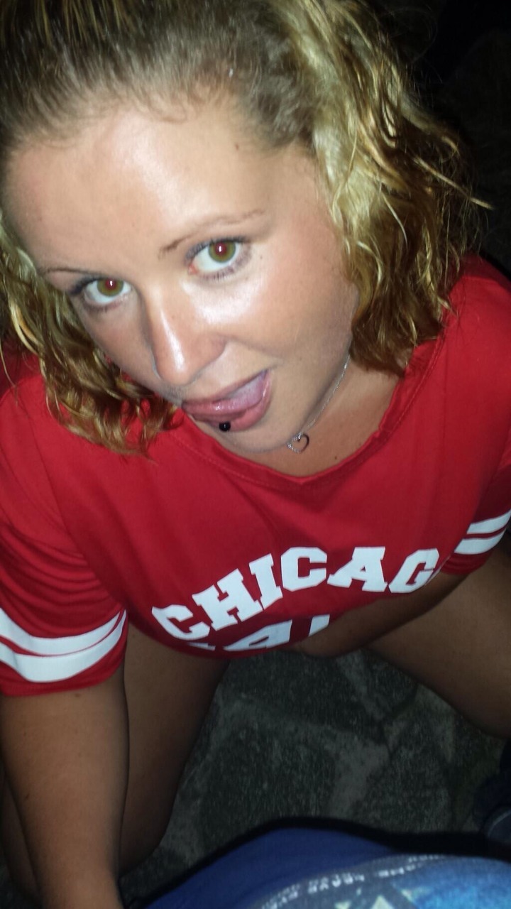 skab510:  amateurbrooke:  Reblog if you’d let me suck your cock!  I would let her