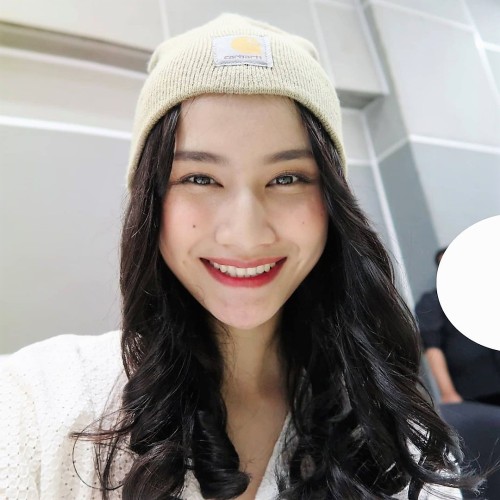 Frieska Anastasia Laksani / Frieska - JKT48 Team J Captain (1st Gen)