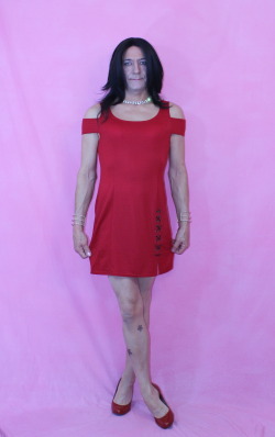 ohmichelleoh:  My new red dress!   you can be this beautiful, do feel free
