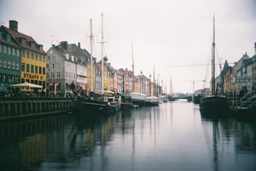 melodyandviolence:   Copenhagen by LucyCheung    