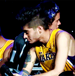 savvyifyanasty:  styles-malik-deactivated2014120: +  &gt; I just want him! Follow