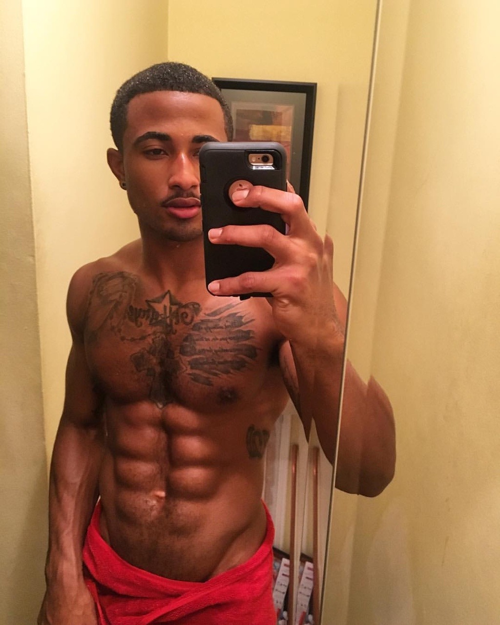 goodlovin01:  takethatdicknigga:  With or without dreads?  Without.. Sexy as fuck