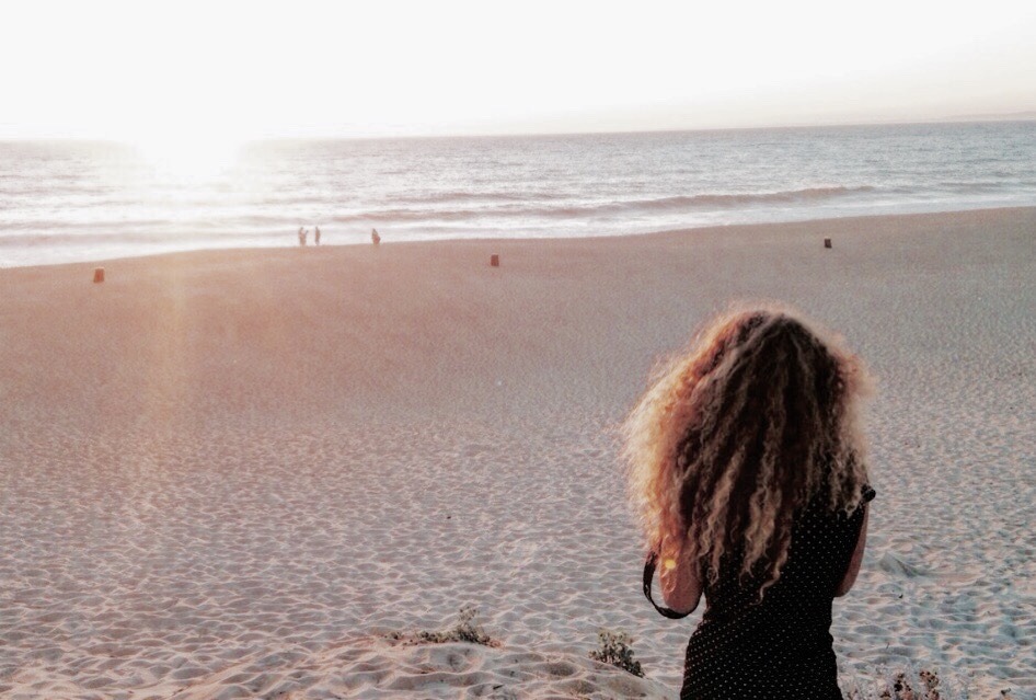 vernunftsspiel:  different beaches, different days, same person - or not? 