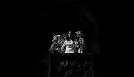 dessinnoir: “It’s a perfect night for mystery and horror.  The air itself is