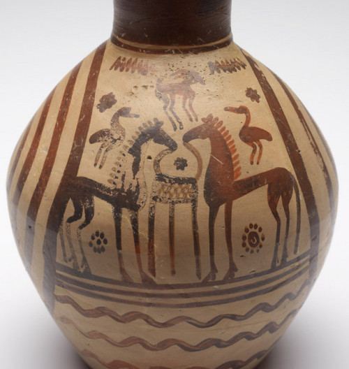 ancientgoatart:Wine jug (oinochoe) The Concentric Circle Group (Attica)735 - 720 BCE “This wine jug