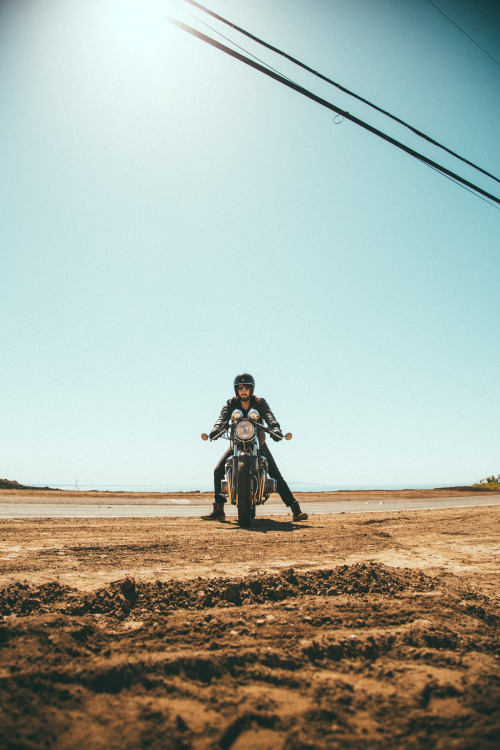 Moto. Photo: by Bobbykrussell.comModel: @thedrewnewman